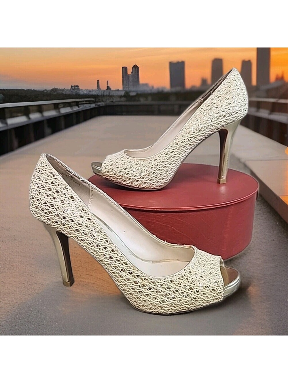 Audrey Brooke Gold Open Peep Toe Pumps 4" Heels Women's Size 6M Shiny Cocktail